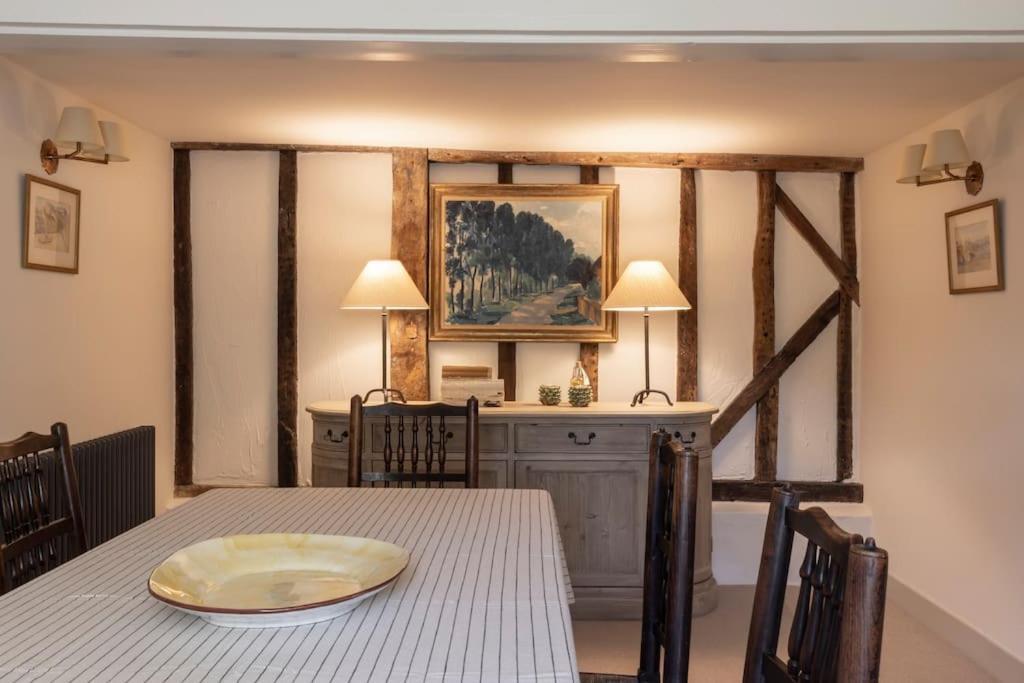 Cosy Cottage With Beautiful Garden, Hottub & Sauna Marden  Ngoại thất bức ảnh
